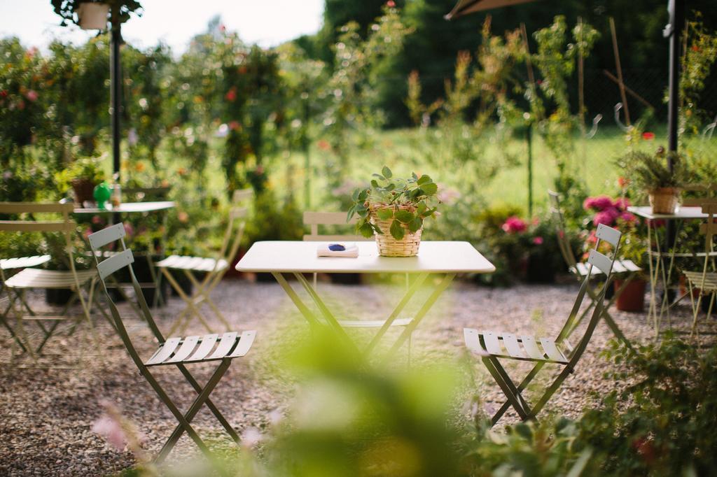 Agriturismo Familiare I Giardini Del Lago Varese Eksteriør billede