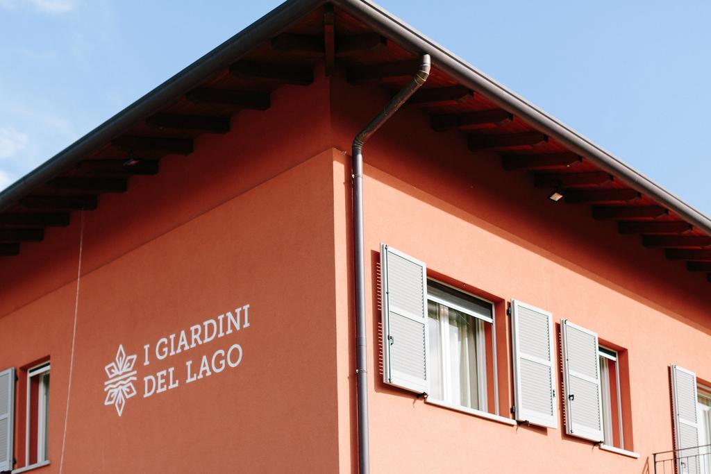 Agriturismo Familiare I Giardini Del Lago Varese Eksteriør billede